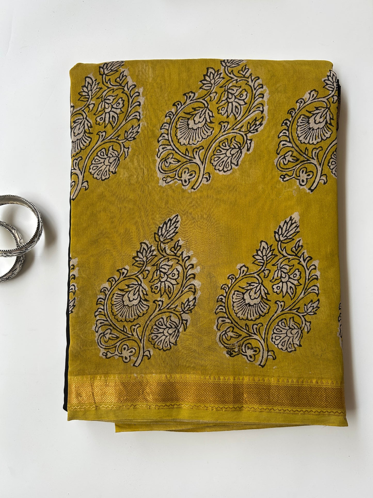 Black & yellow Maheshwari silk saree