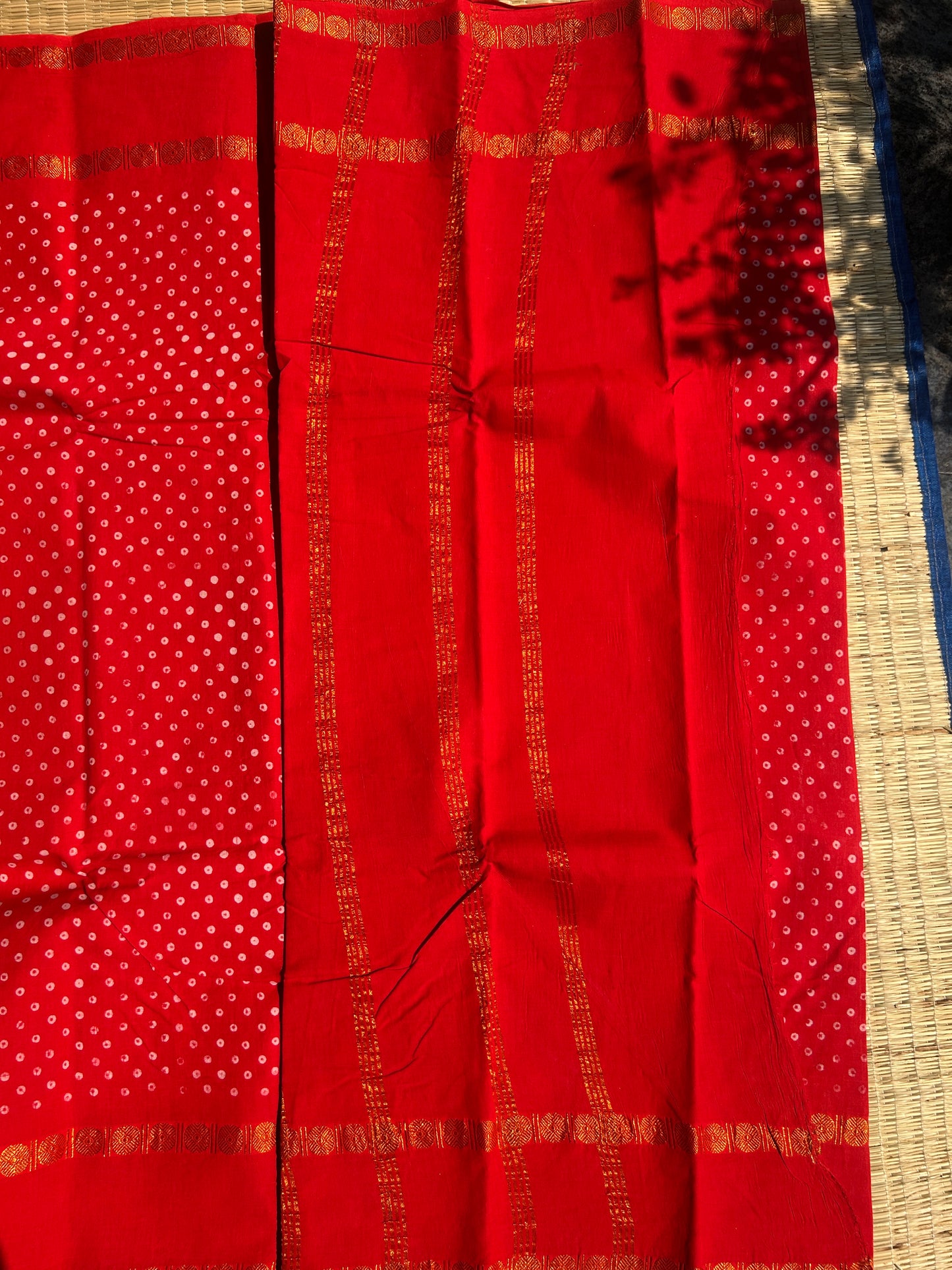 Orange red 120 count wax sungudi cotton saree (single dot)