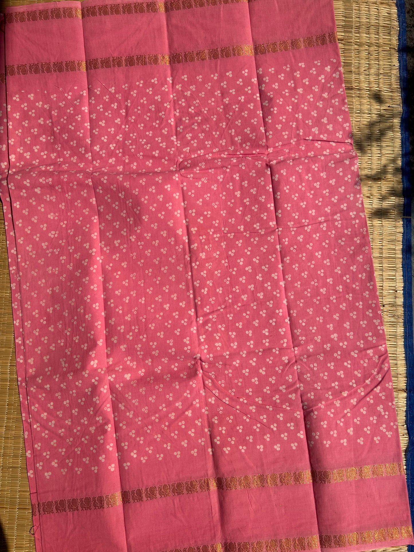 Baby pink 120 count wax sungudi cotton saree (three dot)