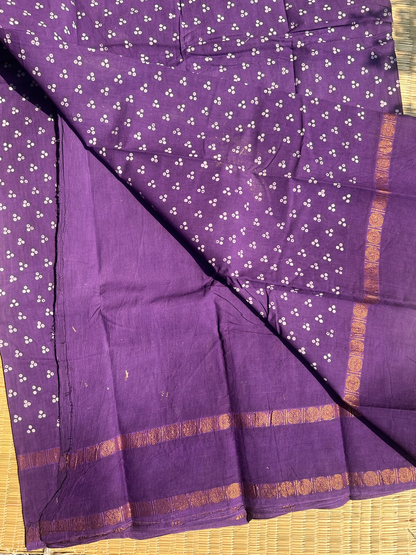 Purple 120 count wax sungudi cotton saree (three dot)