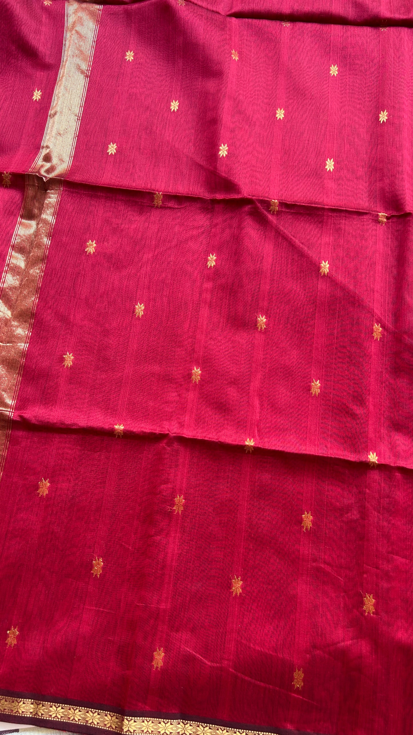 Maroon Maheshwari handloom saree