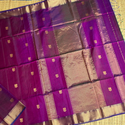 Plum (Neredu) Maheshwari handloom saree with flower motifs