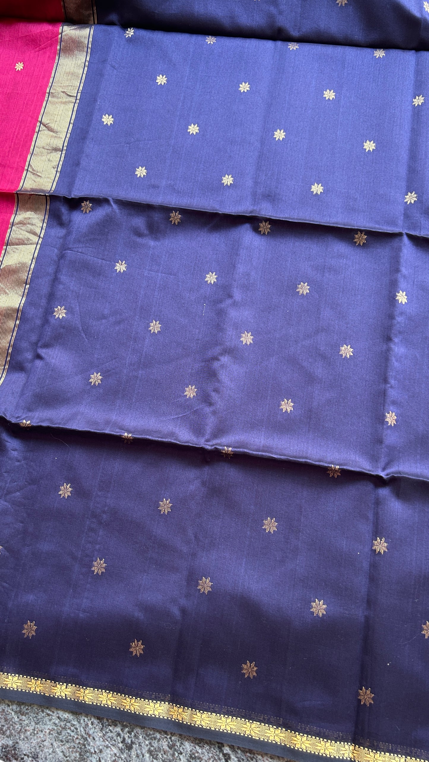 Dark pink & Navy Blue Maheshwari handloom saree