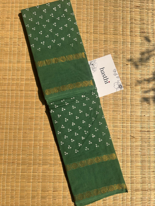 Green 120 count wax sungudi cotton saree (three dot)