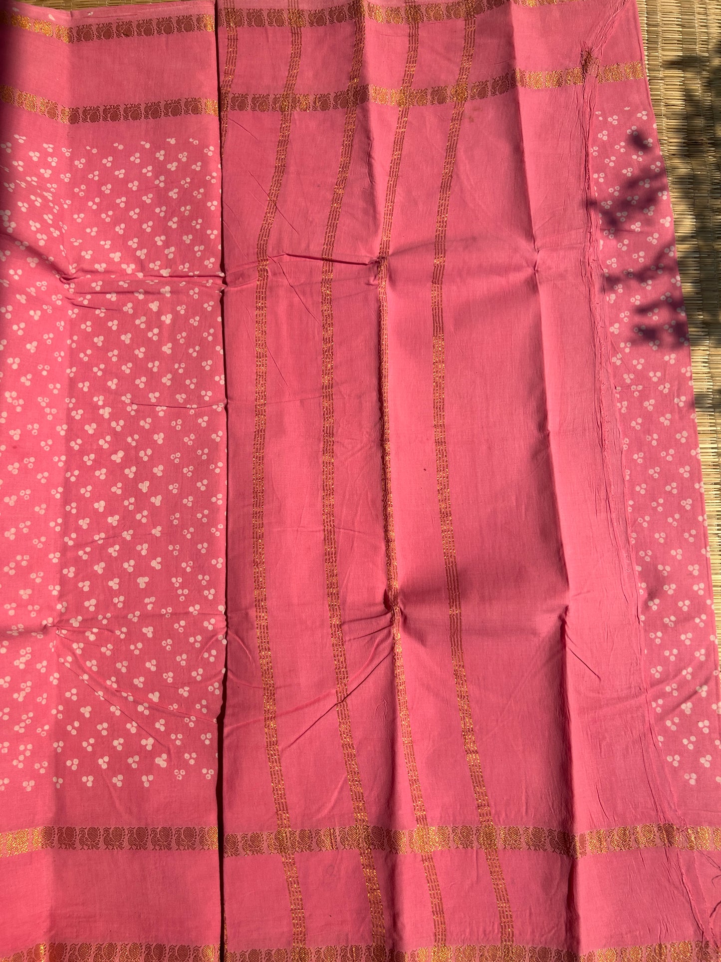 Baby pink 120 count wax sungudi cotton saree (three dot)