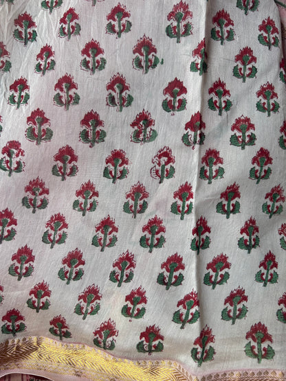 Peach floral Maheshwari silk saree