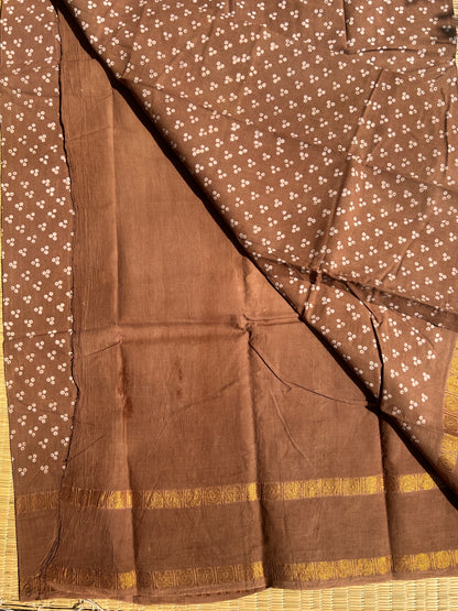 Biscuit brown 120 count wax sungudi cotton saree (three dot)