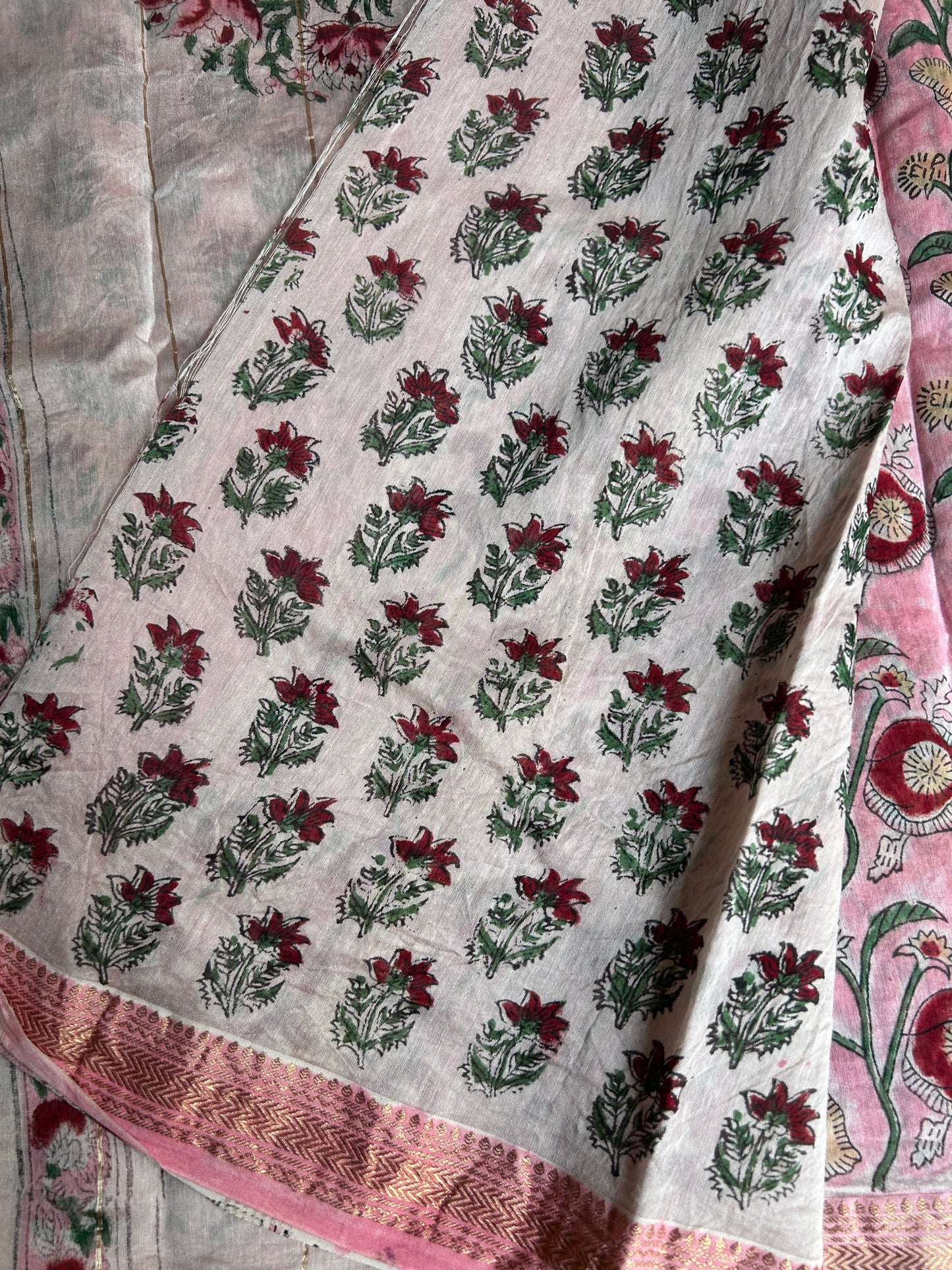 Peach floral Maheshwari silk saree