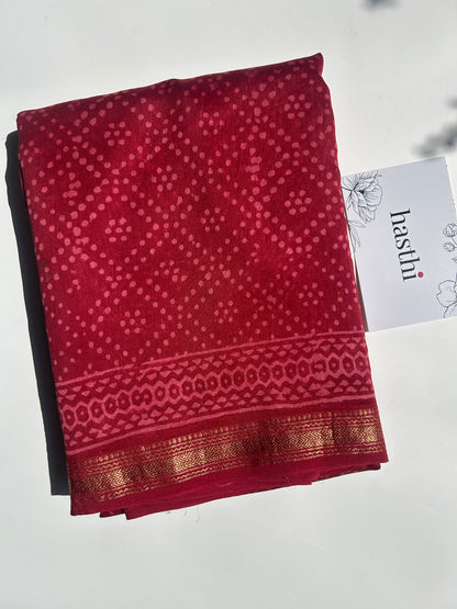 Red Maheshwari silk saree with geometric dots pattern