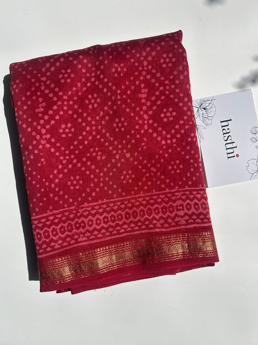Red Maheshwari silk saree with geometric dots pattern
