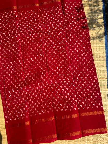 Dark Kumkum red 120 count wax sungudi cotton saree (three dot)