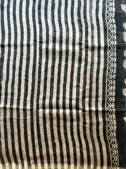 Black floral Maheshwari silk saree