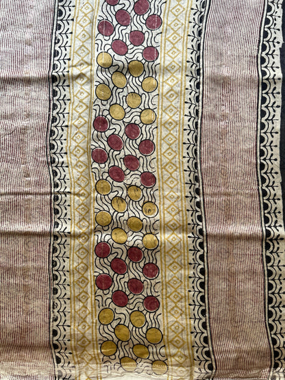 Geometric pattern Maheshwari silk saree